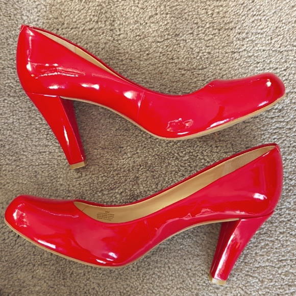 Gianni Bini Shoes - 💕Gianni Bini pumps